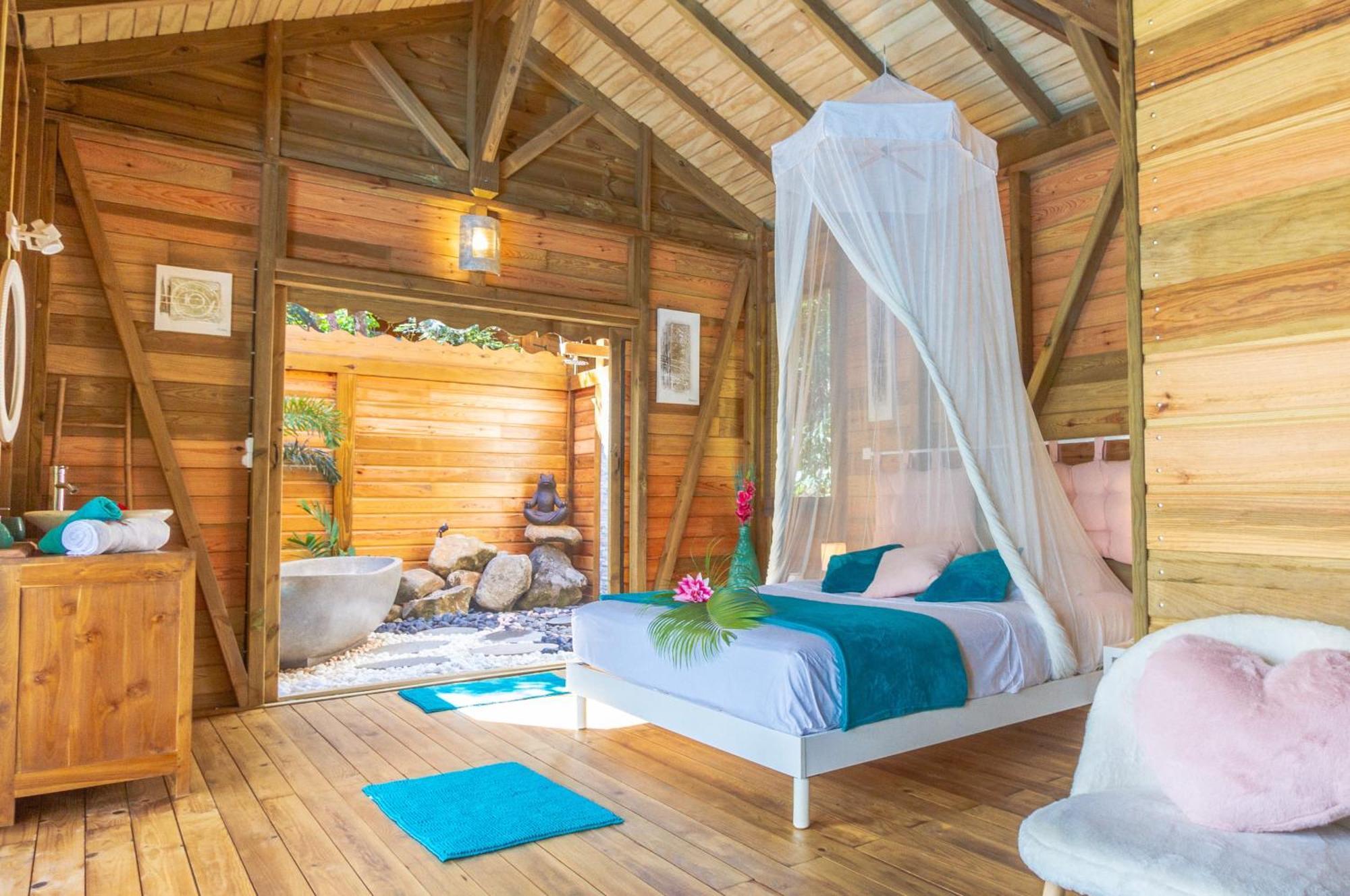 Au Jardin Des Colibris Ecolodge&Spa Deshaies Zewnętrze zdjęcie